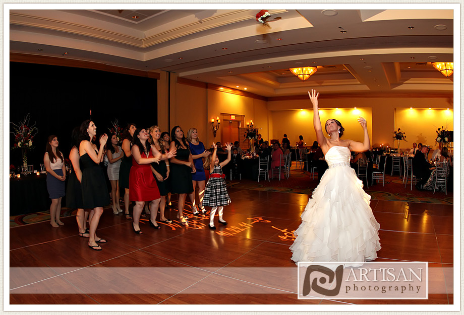 bouquet toss